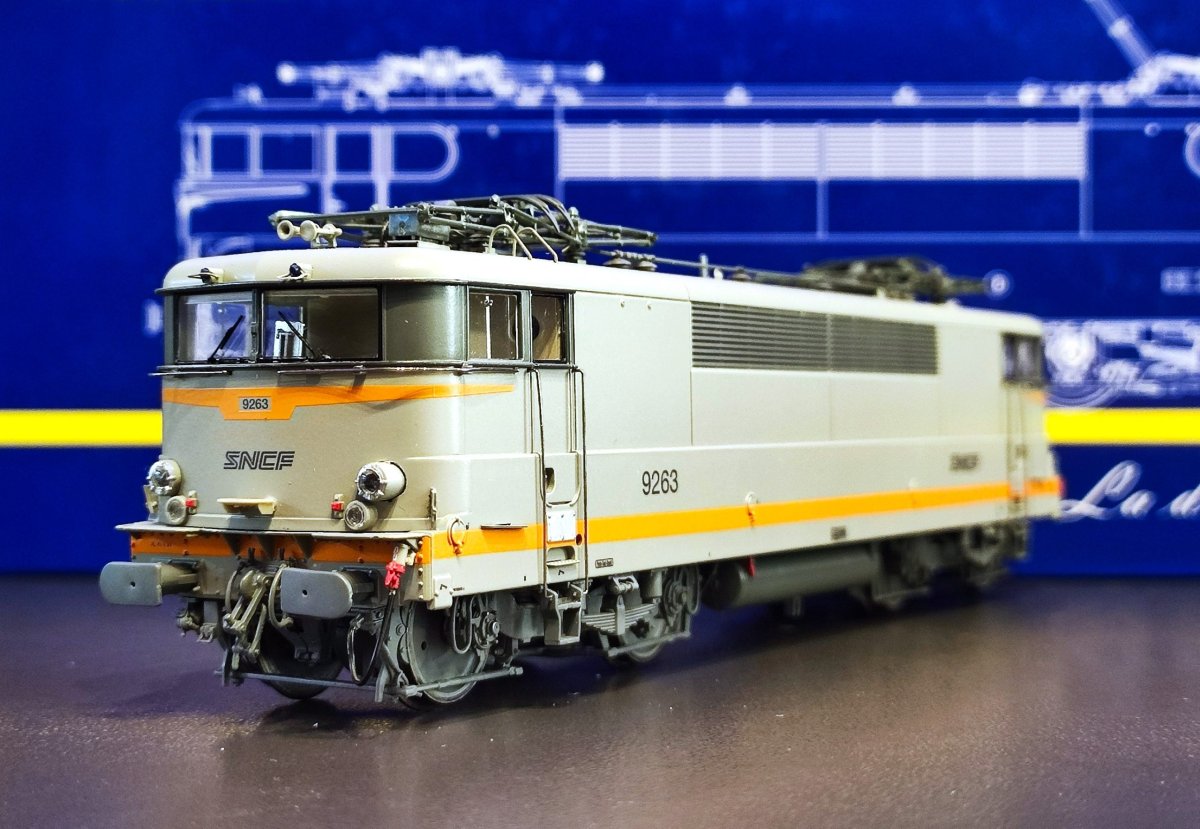 REE MB-085S Locomotive électrique SNCF BB 9263 – Digital Sonore & pantographes motorisés – Image 3